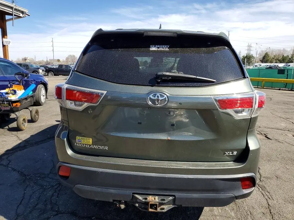2015 TOYOTA HIGHLANDER XLE  