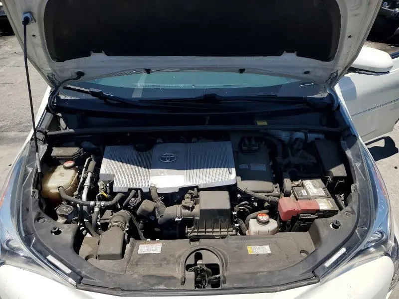2016 TOYOTA PRIUS THREE  