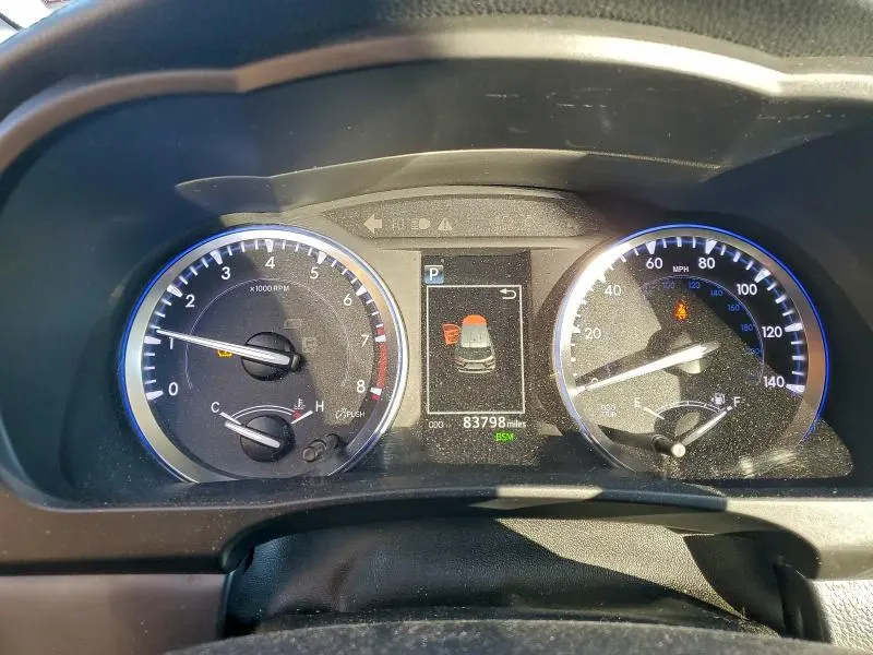 2018 TOYOTA HIGHLANDER SE  