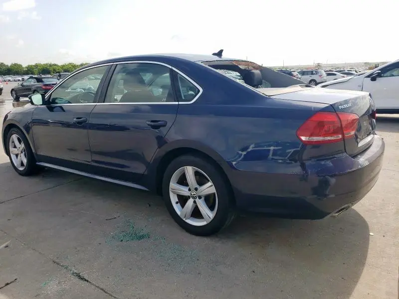 2013 VOLKSWAGEN PASSAT SE  
