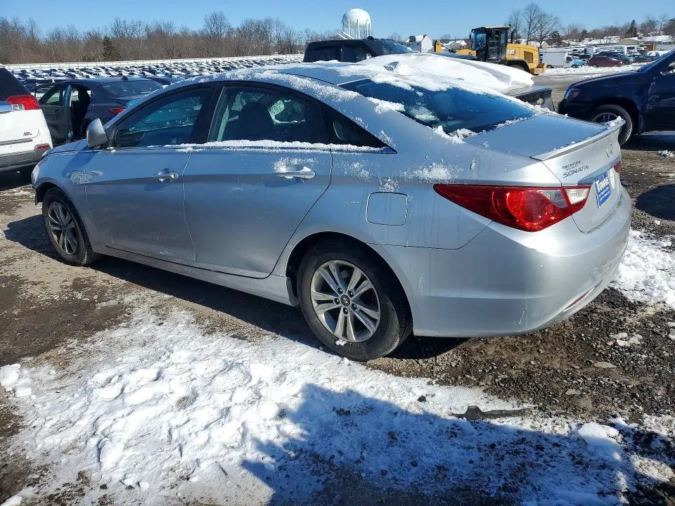 2013 HYUNDAI SONATA GLS  
