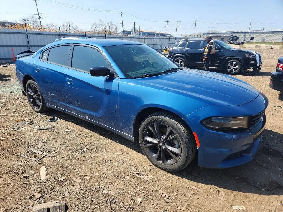 2021 DODGE CHARGER SXT  