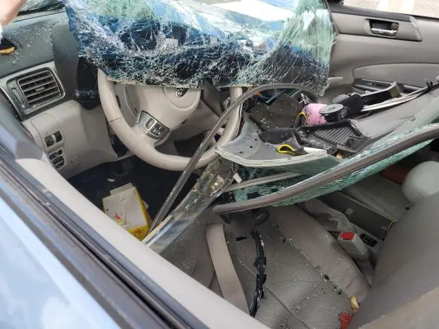 2011 SUBARU FORESTER LIMITED  