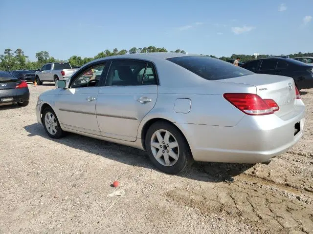 2010 TOYOTA AVALON XL  