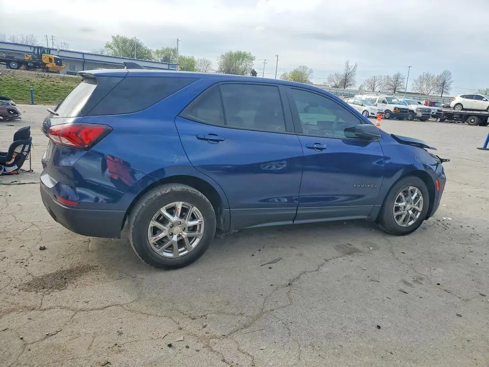 2022 CHEVROLET EQUINOX LS  