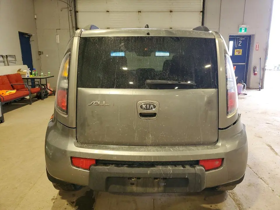 2011 KIA SOUL +  