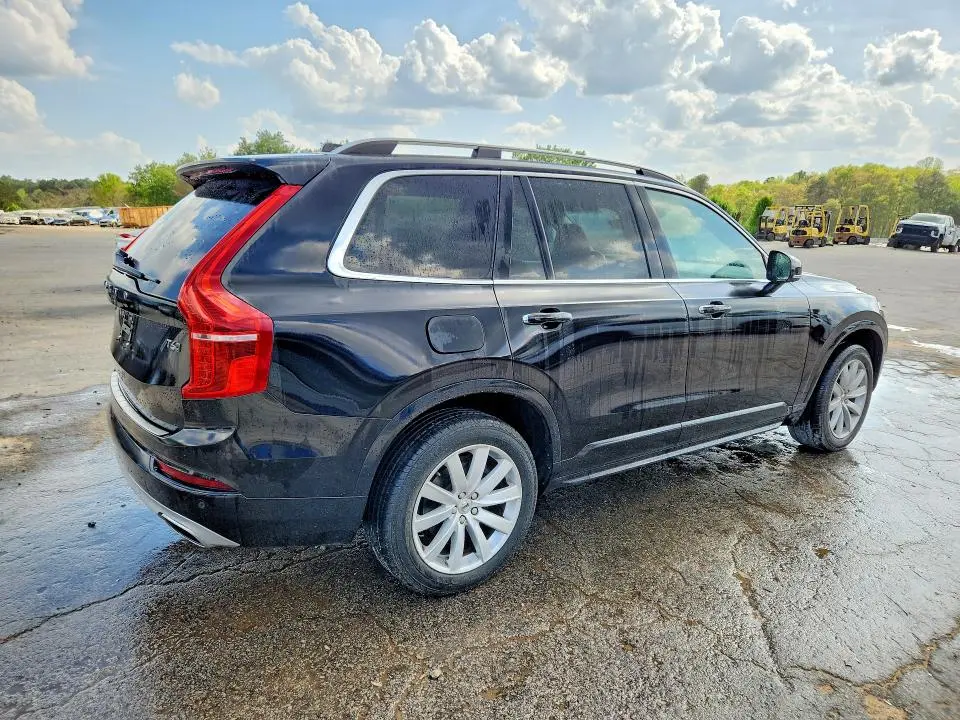 2016 VOLVO XC90 T6  