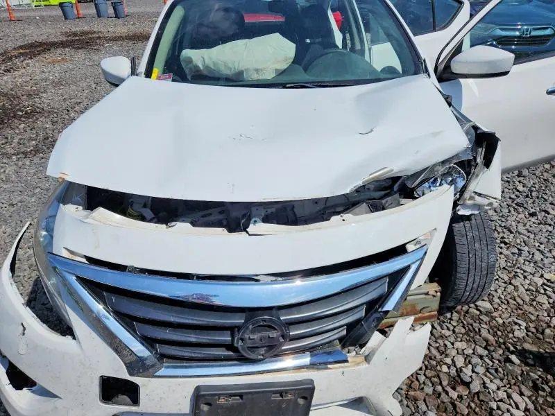 2015 NISSAN VERSA 1.6 SV  