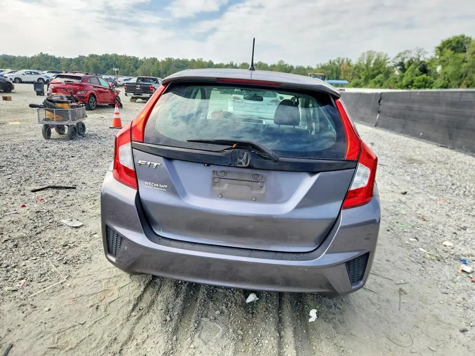 2015 HONDA FIT LX  