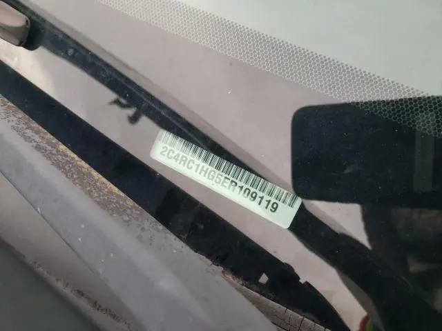 2014 CHRYSLER TOWN & COUNTRY S  