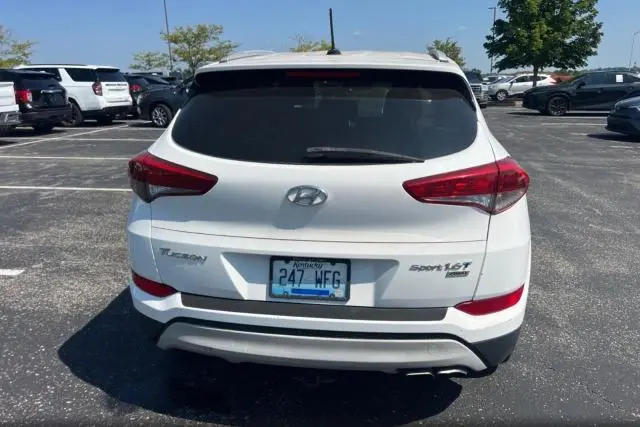 2017 HYUNDAI TUCSON SPORT  
