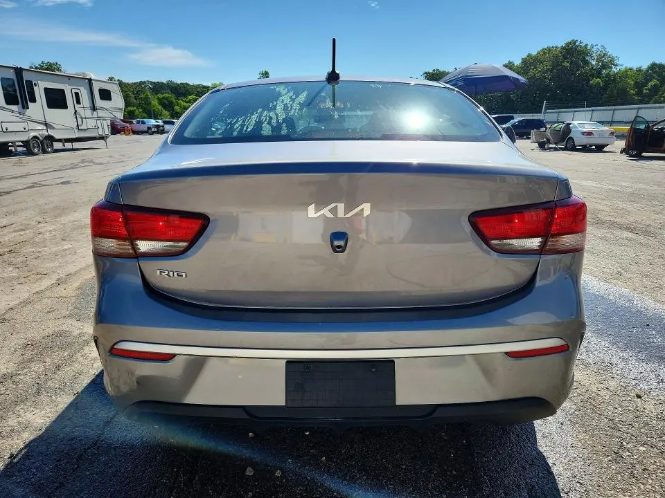 2023 KIA RIO S  