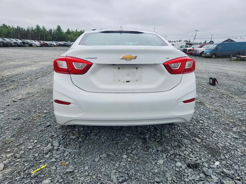 2016 CHEVROLET CRUZE LT  