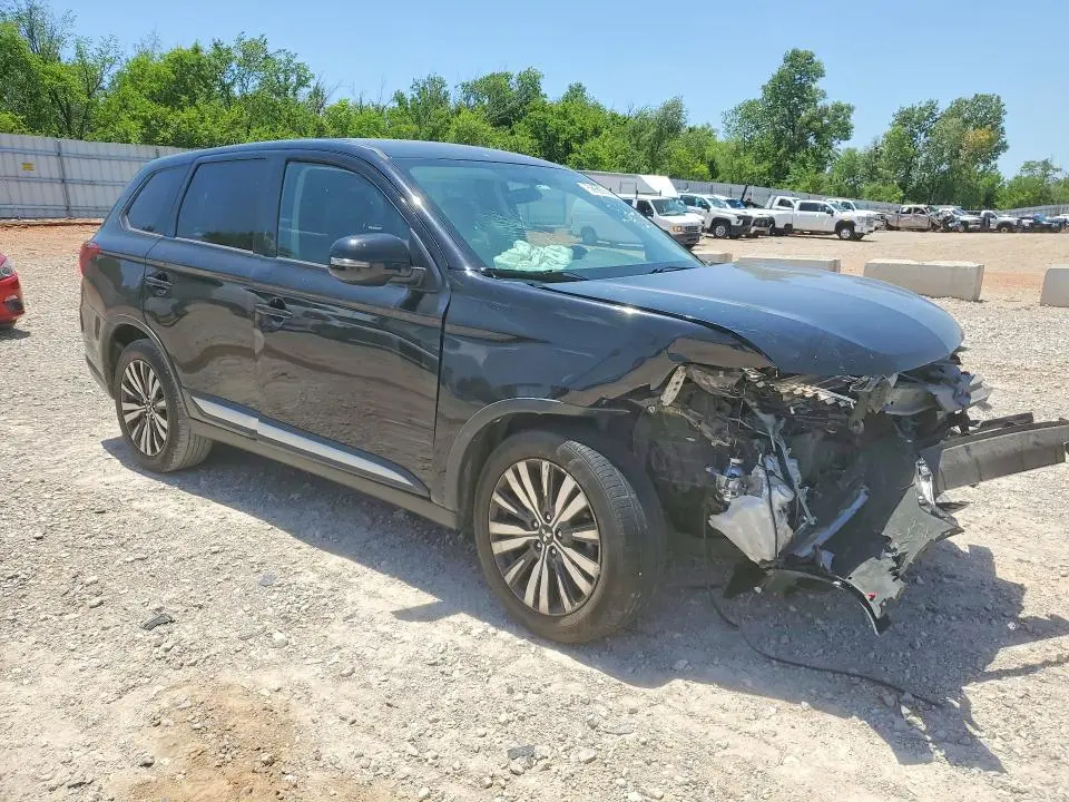 2019 MITSUBISHI OUTLANDER SE  