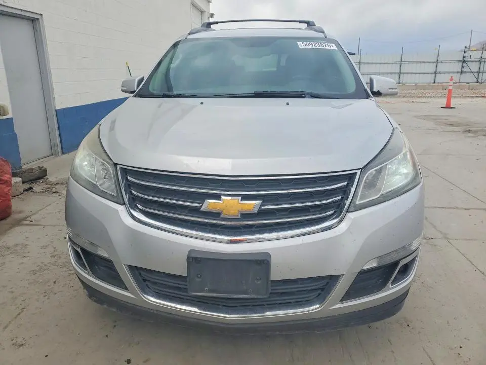 2013 CHEVROLET TRAVERSE LT  