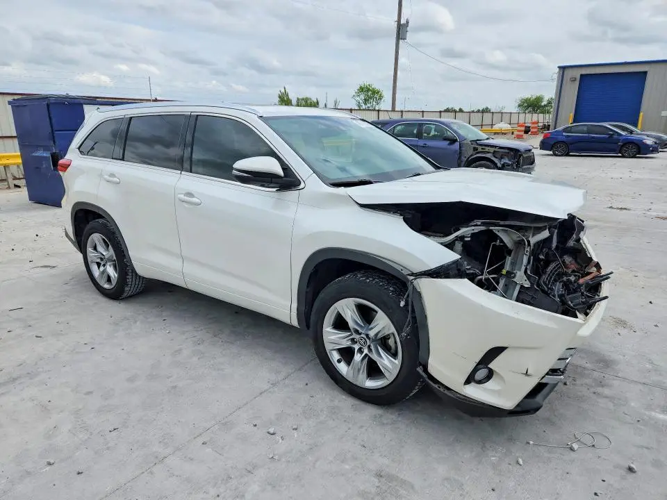 2018 TOYOTA HIGHLANDER LIMITED  