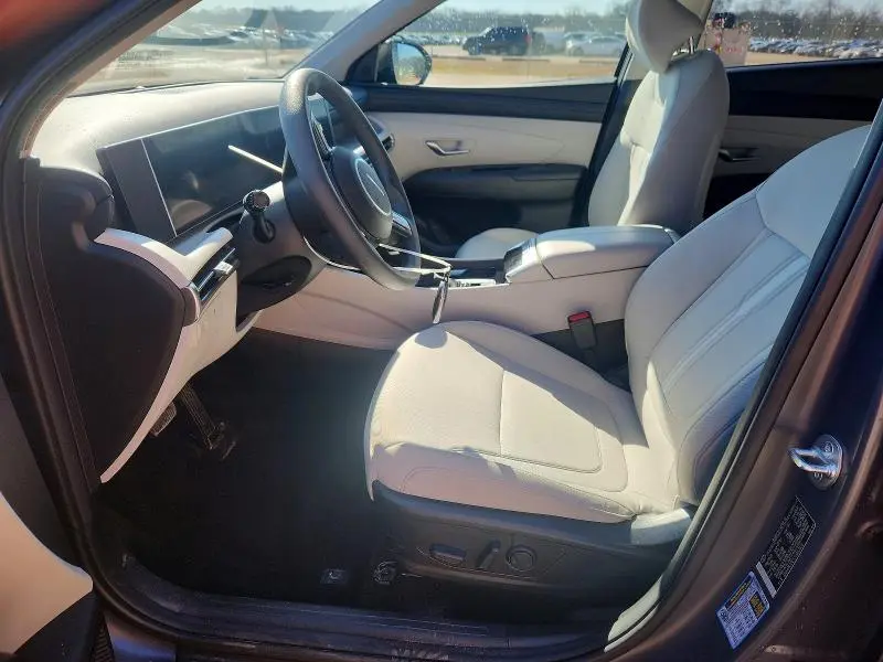 2025 HYUNDAI TUCSON SEL  