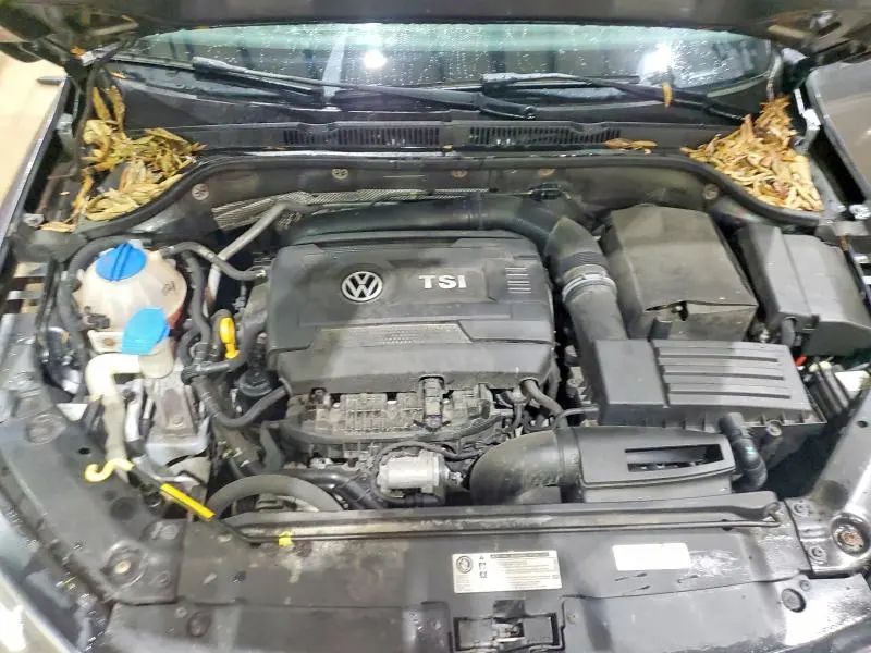 2017 VOLKSWAGEN JETTA SPORT  