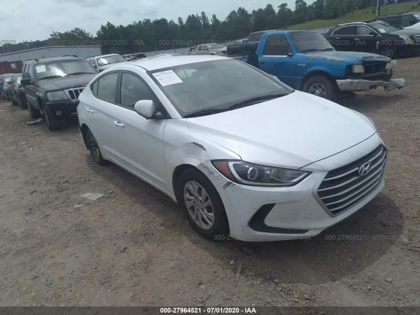2018 HYUNDAI ELANTRA SE
