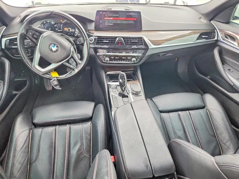 2018 BMW 530E   