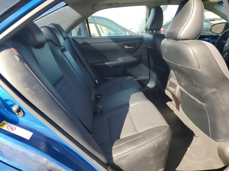 2017 TOYOTA CAMRY SE  