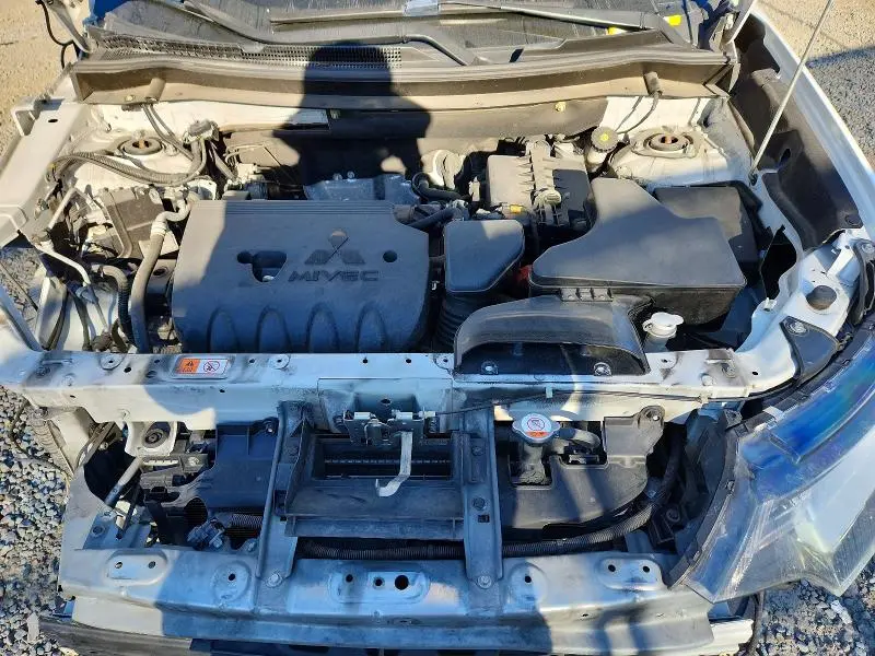 2018 MITSUBISHI OUTLANDER SE  