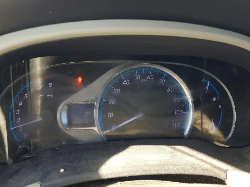 2011 TOYOTA SIENNA XLE  