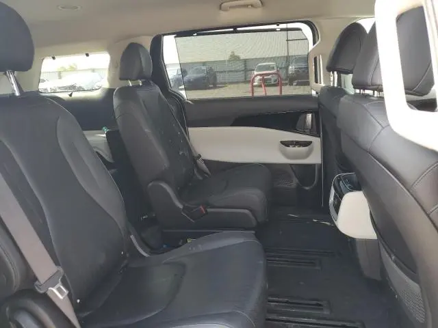 2023 KIA CARNIVAL EX  