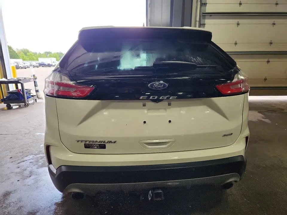 2021 FORD EDGE TITANIUM  