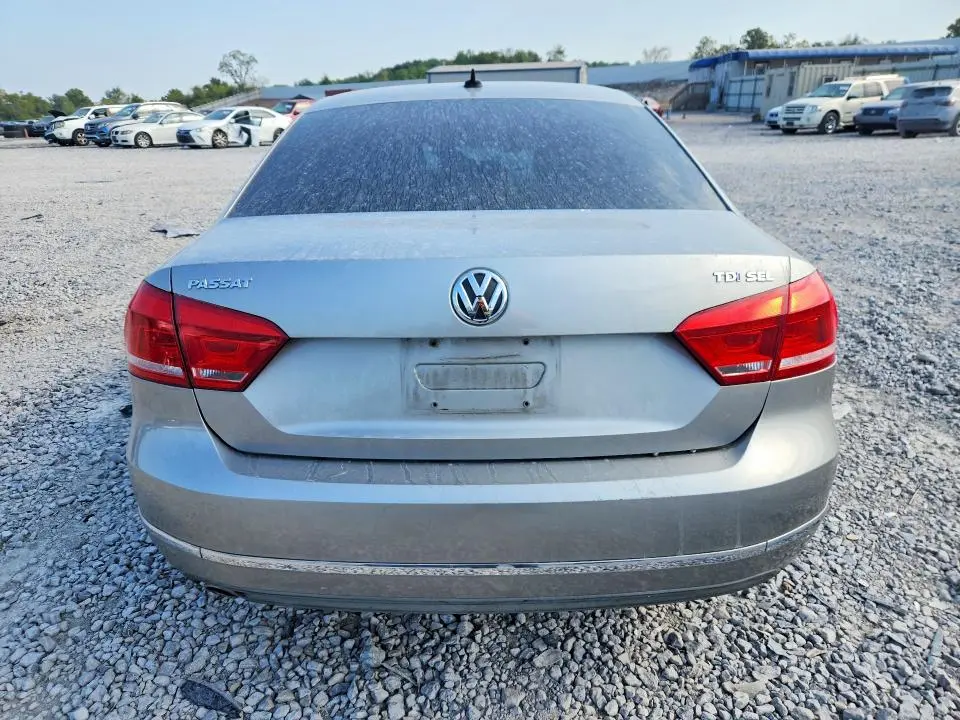 2012 VOLKSWAGEN PASSAT SEL  