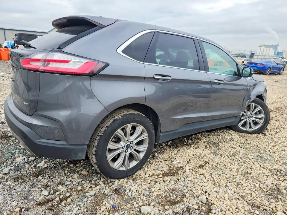 2022 FORD EDGE TITANIUM  