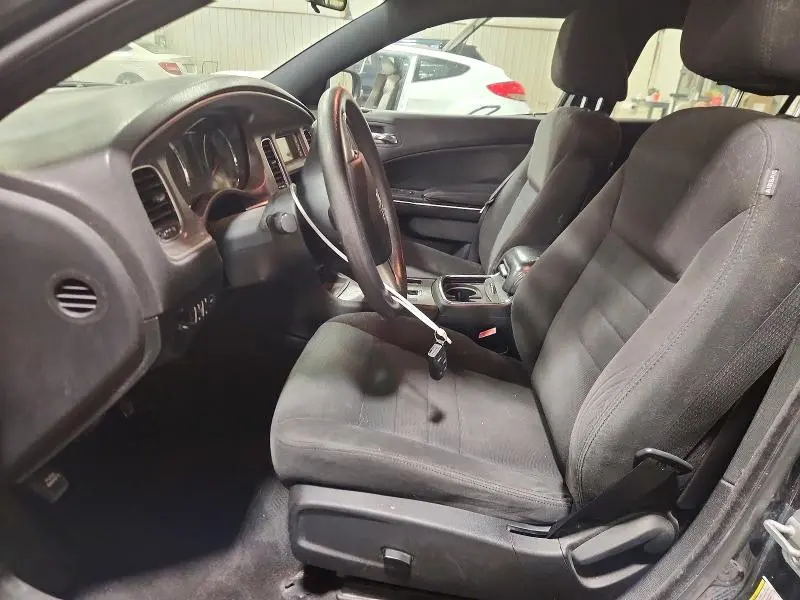 2012 DODGE CHARGER SE  