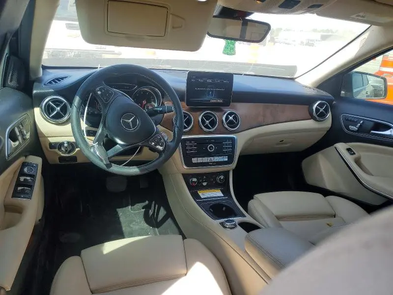 2020 MERCEDES-BENZ GLA 250  
