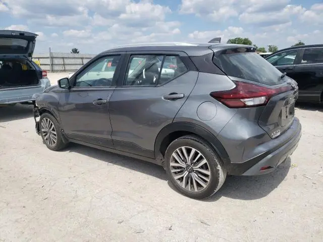 2022 NISSAN KICKS SV  