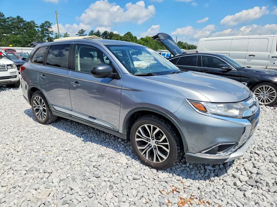 2016 MITSUBISHI OUTLANDER ES  
