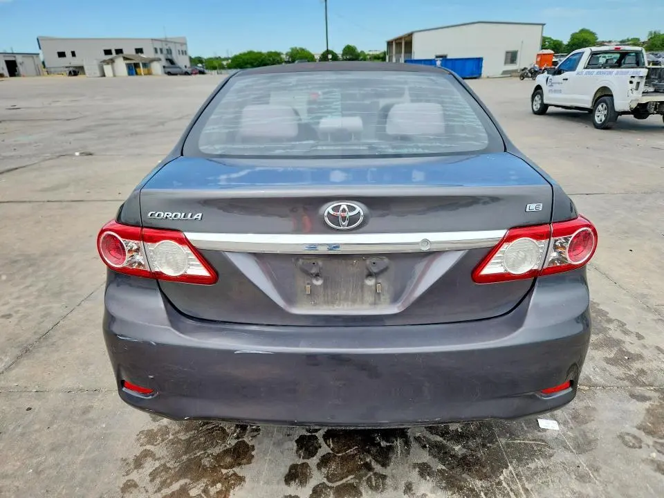 2011 TOYOTA COROLLA LE  