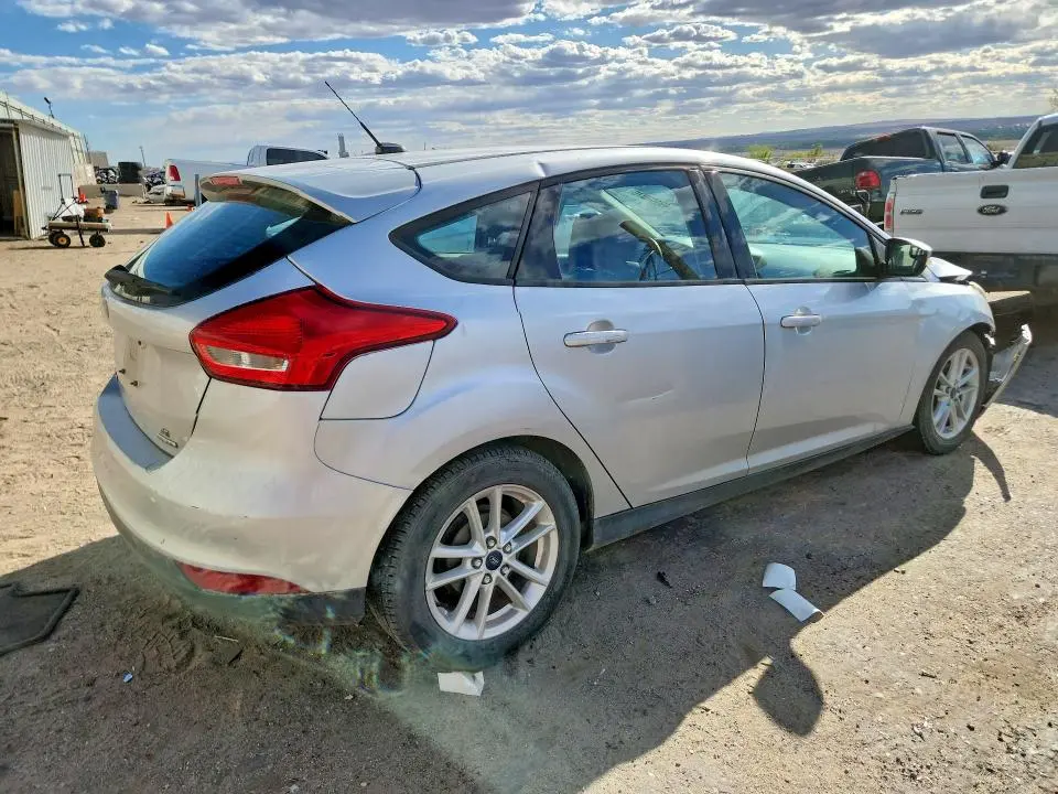 2016 FORD FOCUS SE  
