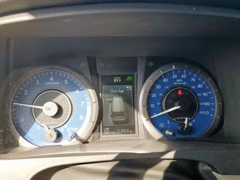 2019 TOYOTA SIENNA XLE  