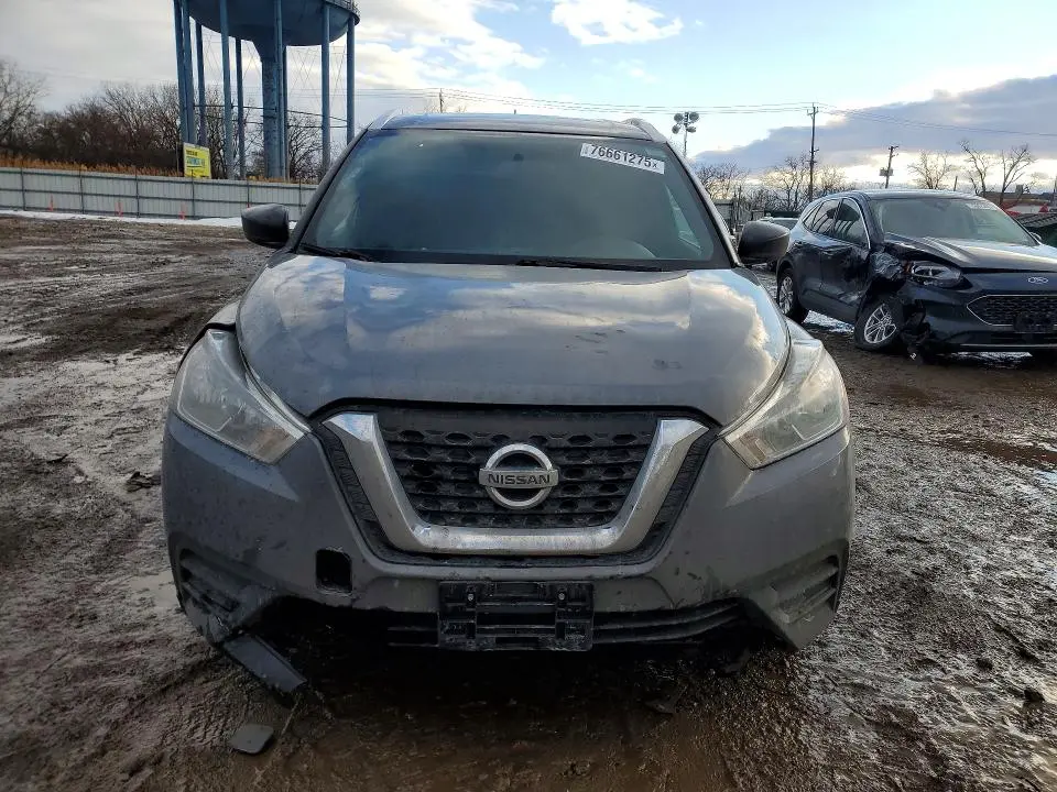 2019 NISSAN KICKS S  
