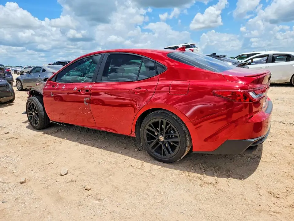 2025 TOYOTA CAMRY SE  
