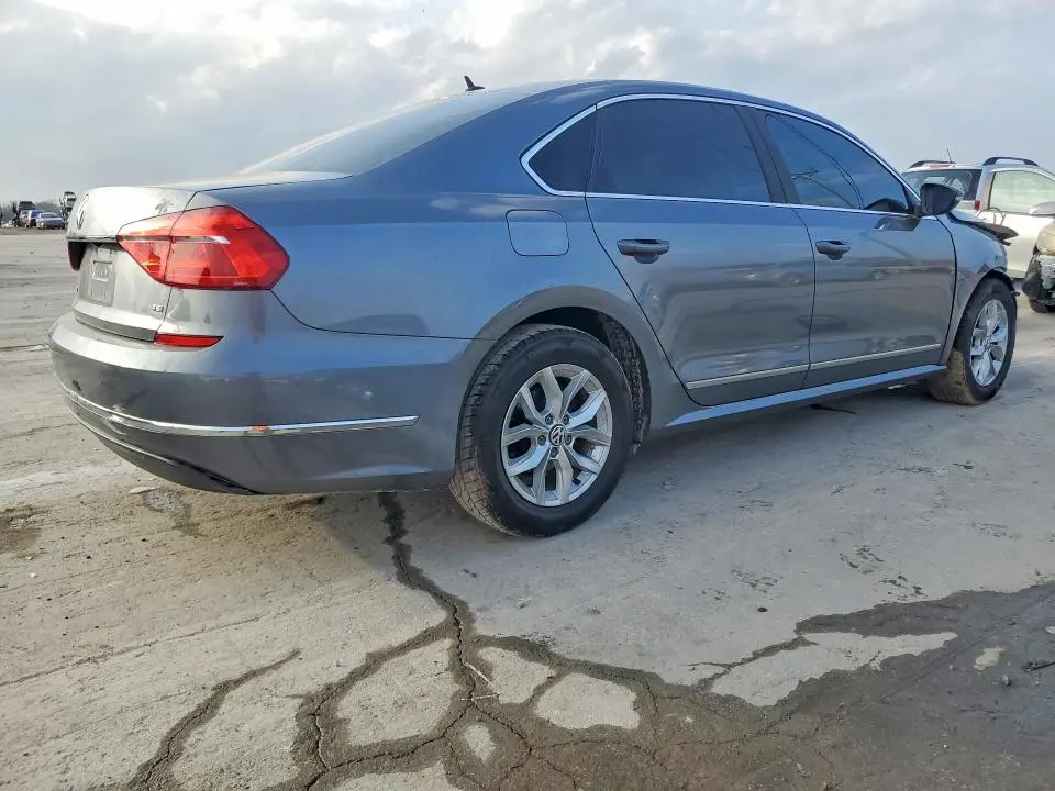 2016 VOLKSWAGEN PASSAT S  