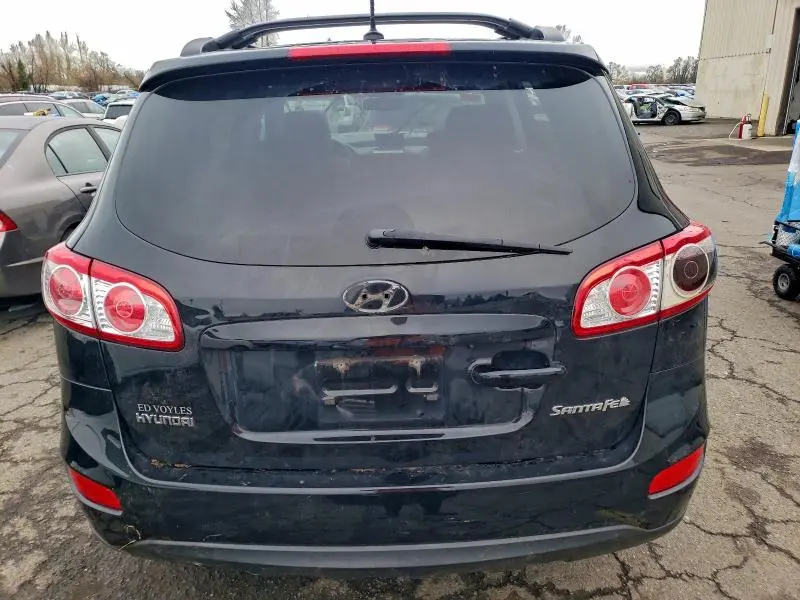 2011 HYUNDAI SANTA FE SE  