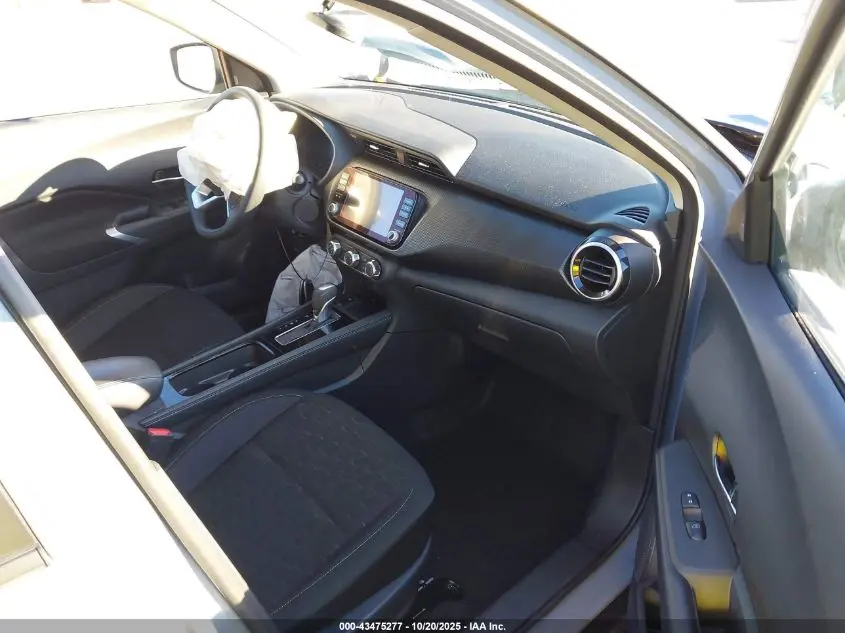 2024 NISSAN KICKS SV XTRONIC CVT