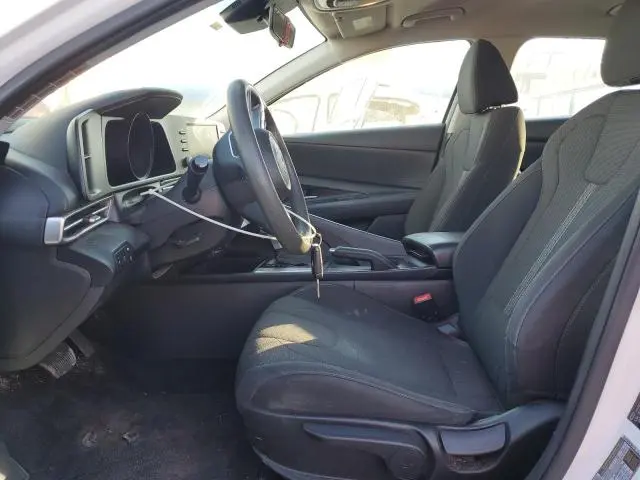 2021 HYUNDAI ELANTRA SE  