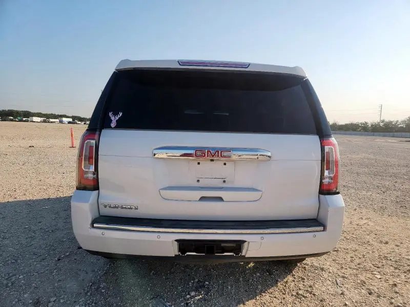 2017 GMC YUKON DENALI  