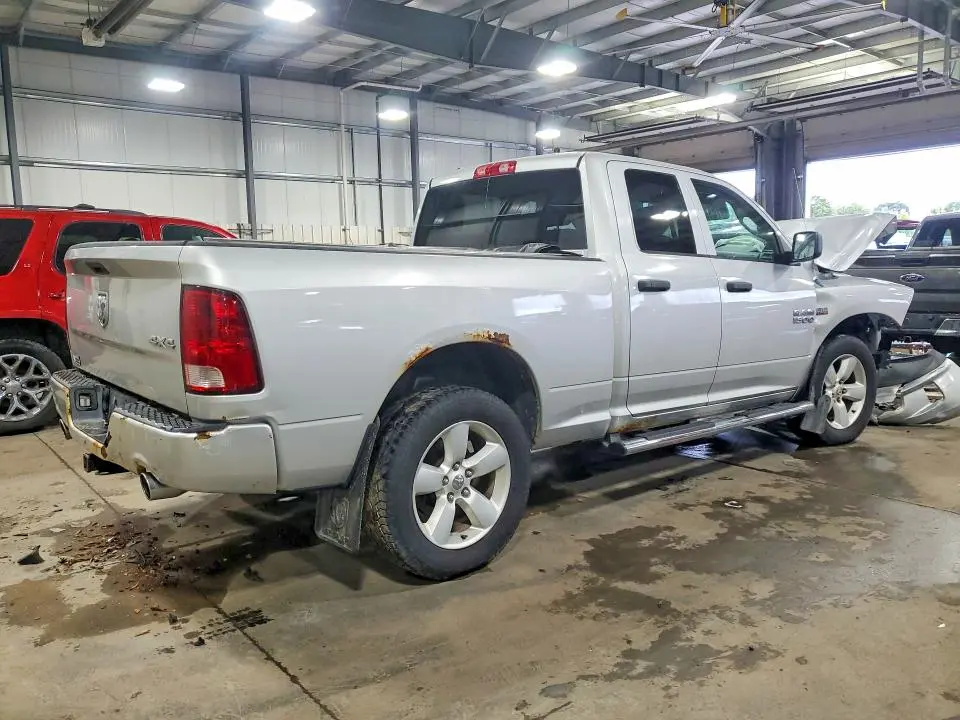 2013 RAM 1500 ST  