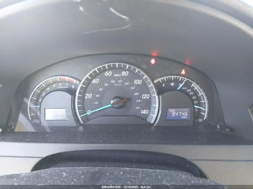 2013 TOYOTA CAMRY XLE V6