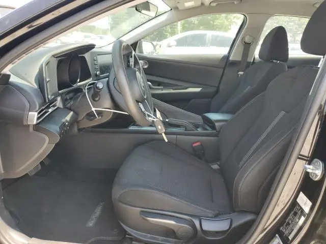 2021 HYUNDAI ELANTRA SE  