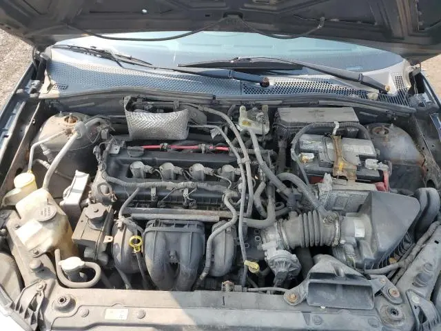 2010 FORD FOCUS SE  