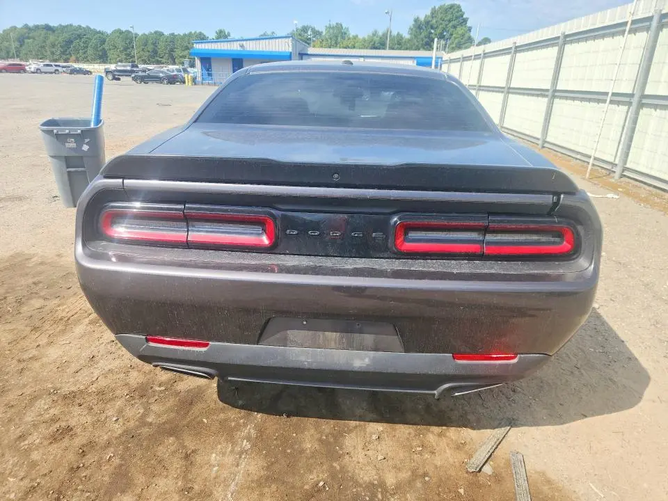 2022 DODGE CHALLENGER SXT  